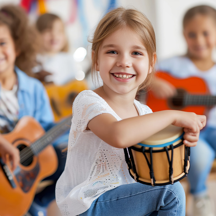 Laboratorio Musicale al Rifugio Gesù Bambino a Sassari - Servizi per l’infanzia (3-36 mesi e fino ai 6 anni e Comunità per minori in difficoltà fino ai 18 anni